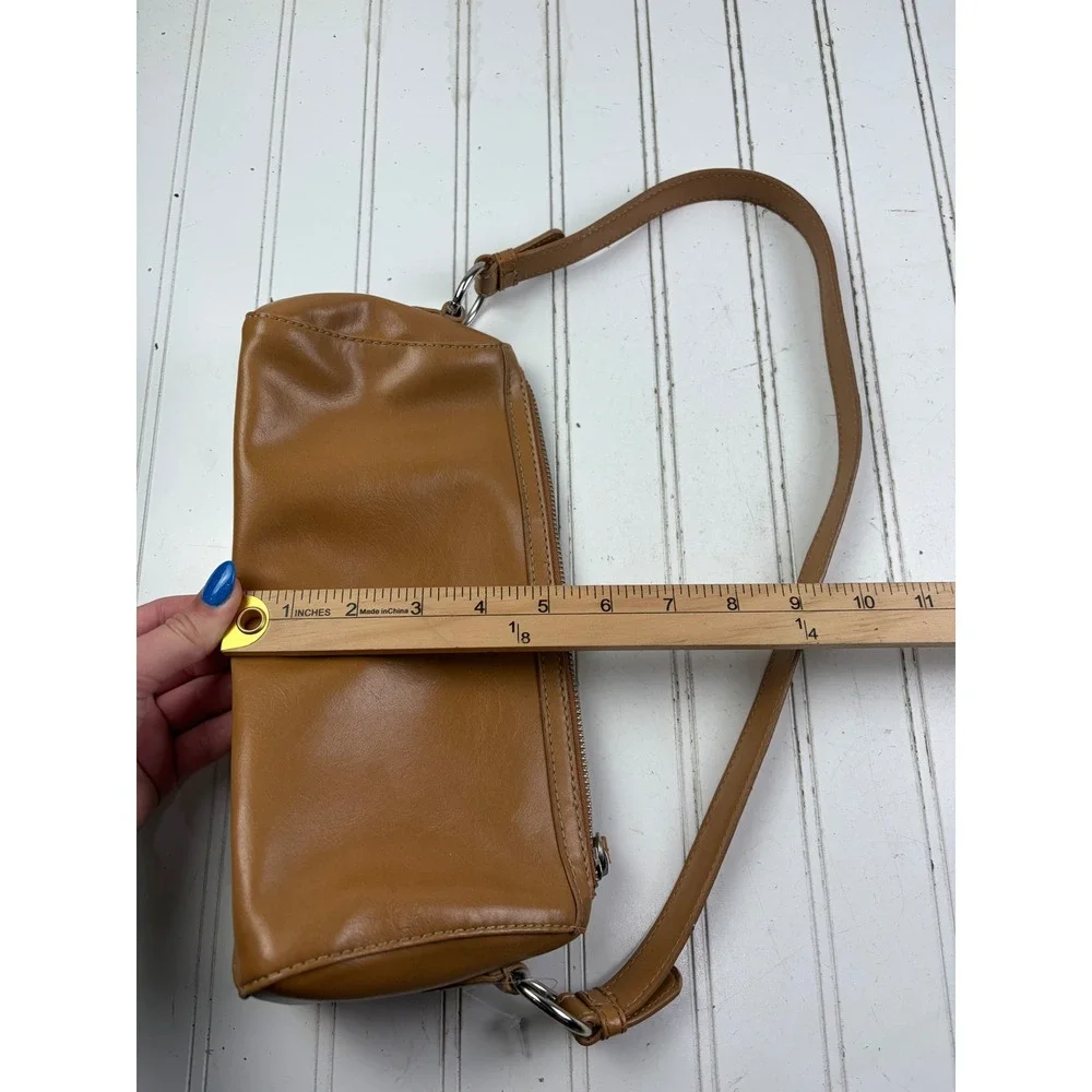 Nine West Vintage Y2K Small Tan Brown Leather Minimalist Baguette Shoulder Bag
